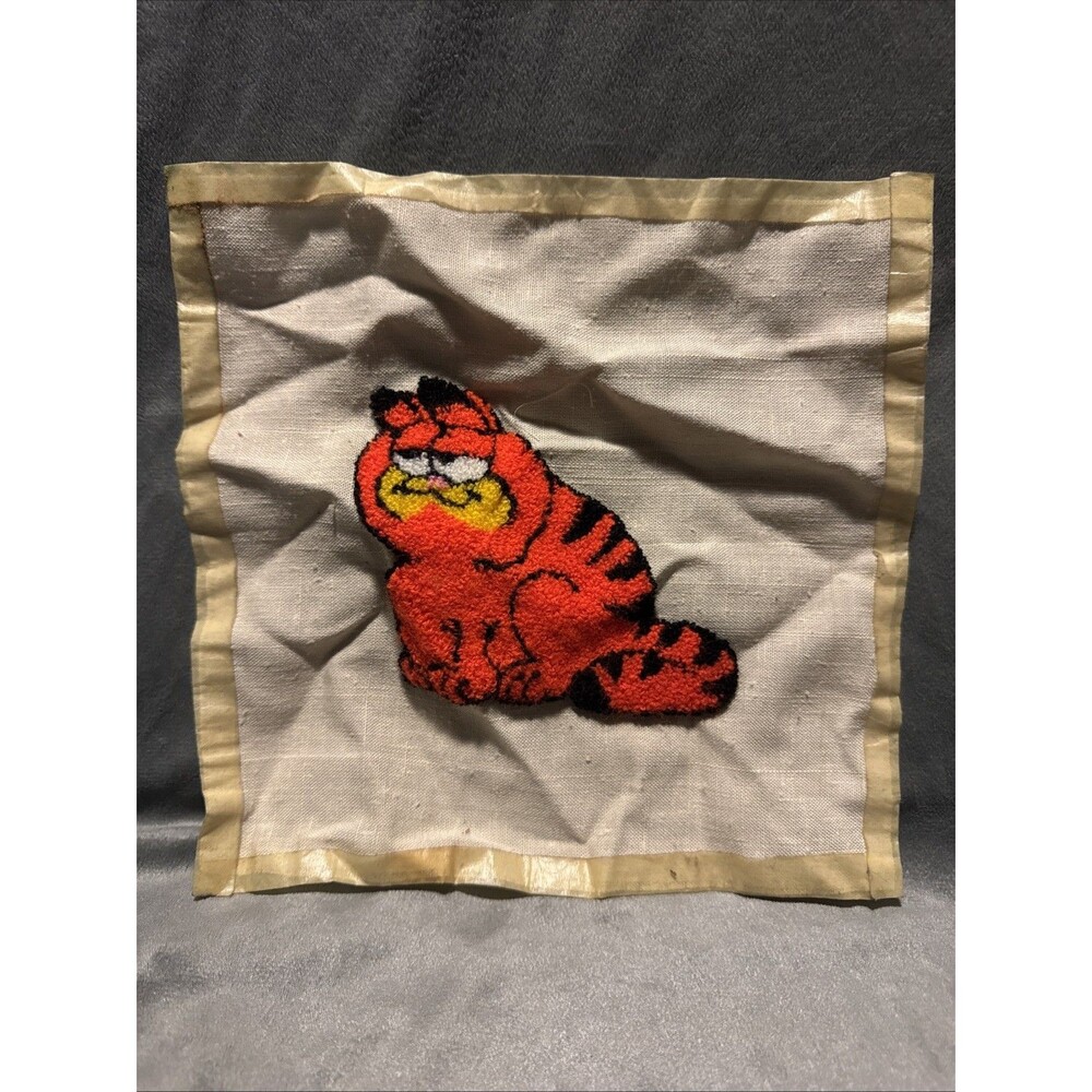 Vintage 80s Handmade Punch Needle Embroidery Panel Garfield Design 10X10"